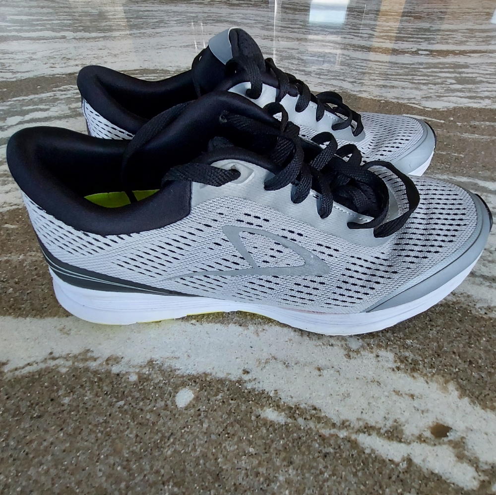 C9 by Champion Men's  Perform Fit Sneakers Size 8